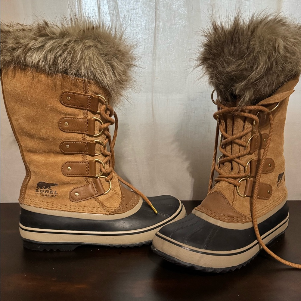 Sorel ‘Joan of Ark’ boots, Camel and Navy, sz 9.5, like new